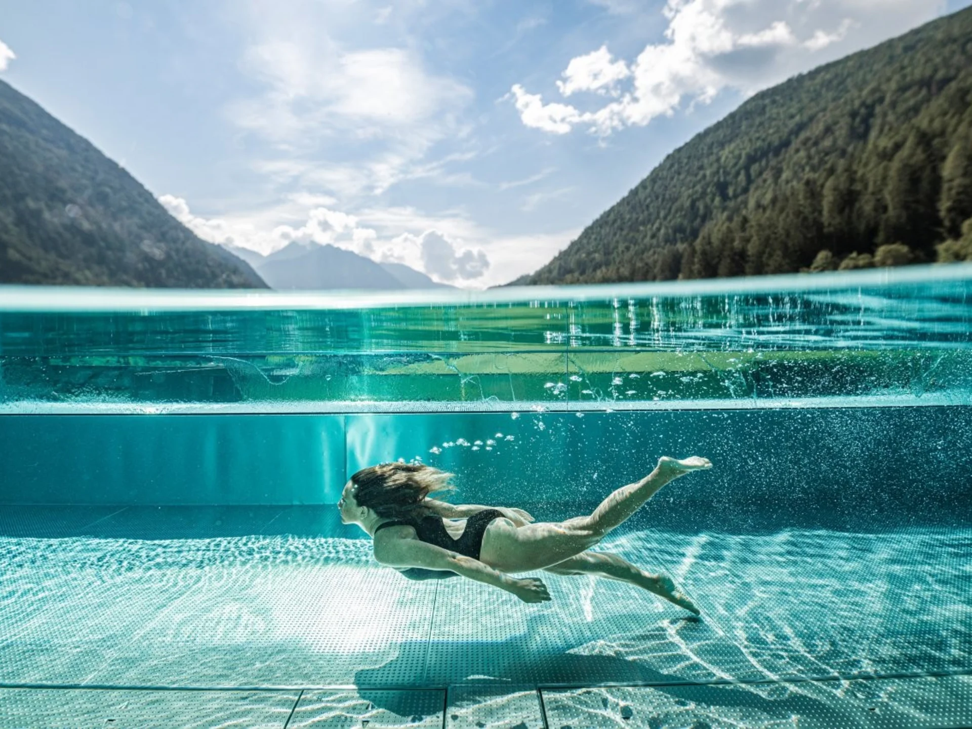 Wellnesshotel Schwarzenstein – Ihr Alpine Luxury SPA Resort in Südtirol Wellnesshotel Schwarzenstein – Ihr Alpine Luxury SPA Resort in Südtirol