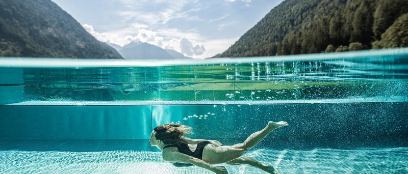 Hotel Benessere SCHWARZENSTEIN – Trentino Alto Adige Dolomiti - Hotel SPA Lussioso - Valle Aurina Hotel Benessere SCHWARZENSTEIN – Trentino Alto Adige Dolomiti - Hotel SPA Lussioso - Valle Aurina