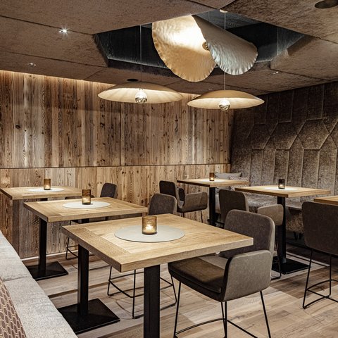 Speisesaal - Essen - Gourmet - Ahrntal - Schwarzenstein - Wellness Speisesaal - Essen - Gourmet - Ahrntal - Schwarzenstein - Wellness