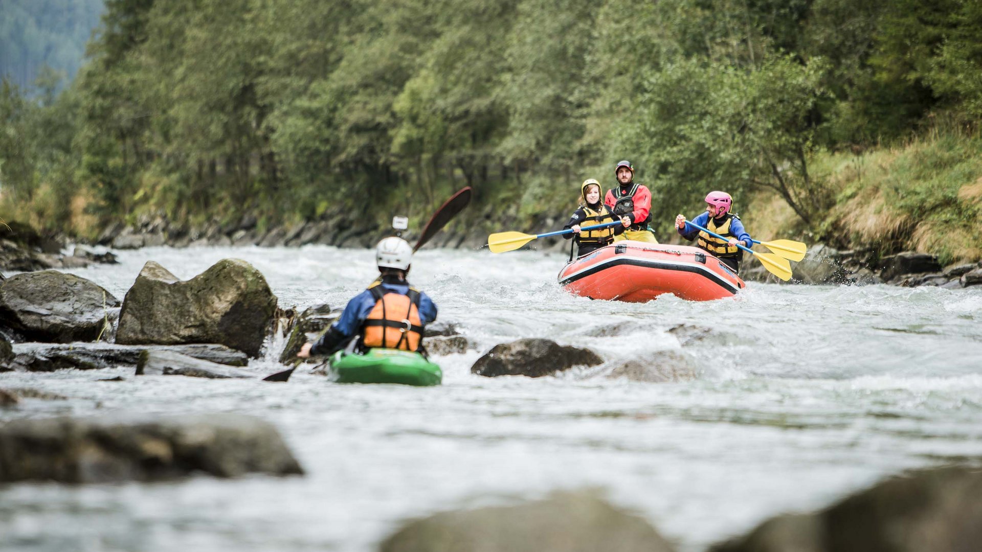 Rafting - Kajak - Canyoning - Ahrntal Südtirol im Wellnesshotel Familienhotel Südtirol – 60 m Rutsche, Active Arena & Kids Club | Schwarzenstein