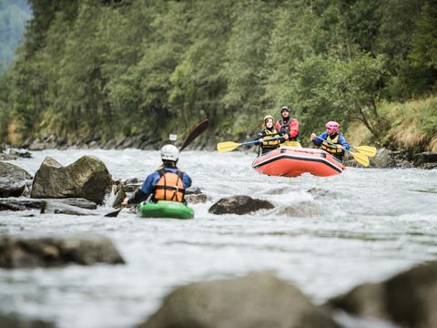 Rafting - Kajak - Canyoning - Valle Aruina Alto Adige Rafting - Kajak - Canyoning - Valle Aruina Alto Adige
