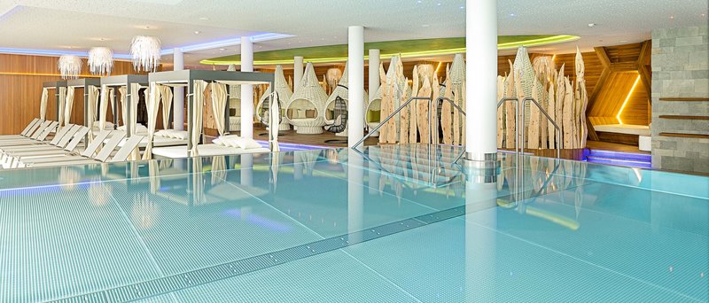Ein Wellness-Urlaub in Südtirol – 7.700 m² Spa, 10 Saunen Ein Wellness-Urlaub in Südtirol – 7.700 m² Spa, 10 Saunen