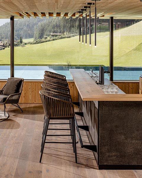 Wellnesshotels - Sky Bar - Sky Lounge - Sky Pool - Südtirol Wellnesshotels - Sky Bar - Sky Lounge - Sky Pool - Südtirol