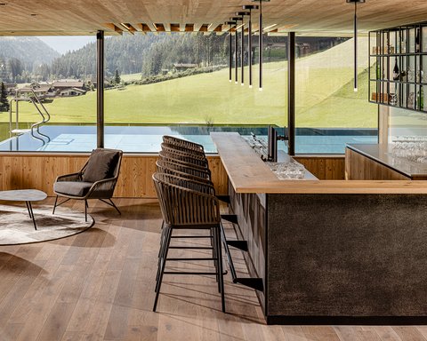Wellnesshotels - Sky Bar - Sky Lounge - Sky Pool - Südtirol Wellnesshotels - Sky Bar - Sky Lounge - Sky Pool - Südtirol