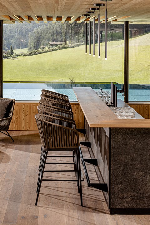 Wellnesshotels - Sky Bar - Sky Lounge - Sky Pool - Südtirol Wellnesshotels - Sky Bar - Sky Lounge - Sky Pool - Südtirol
