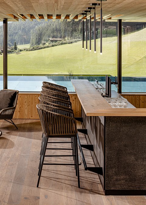 Wellnesshotels - Sky Bar - Sky Lounge - Sky Pool - Südtirol Wellnesshotels - Sky Bar - Sky Lounge - Sky Pool - Südtirol