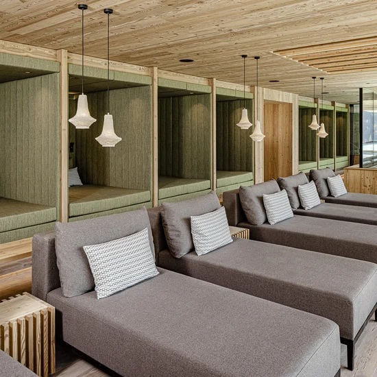 Premium Spa South Tyrol | 7,700 m² Sky Spa & Infinity Pool in Ahrntal Valley Premium Spa South Tyrol | 7,700 m² Sky Spa & Infinity Pool in Ahrntal Valley