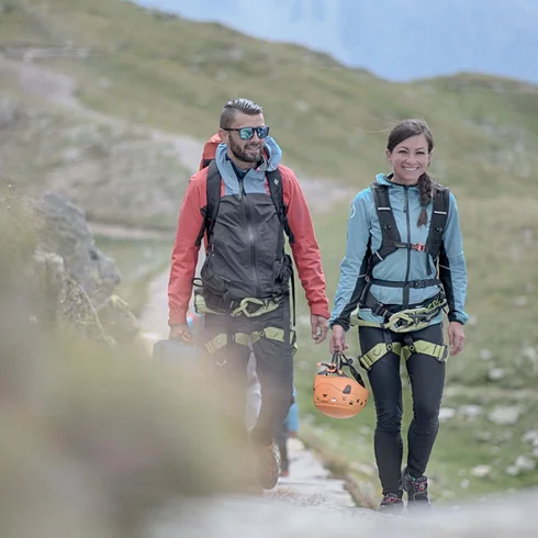Luxury Wellness Hotel in Valle Aurina con SPA 7.700 m² – SCHWARZENSTEIN Luxury Wellness Hotel in Valle Aurina con SPA 7.700 m² – SCHWARZENSTEIN