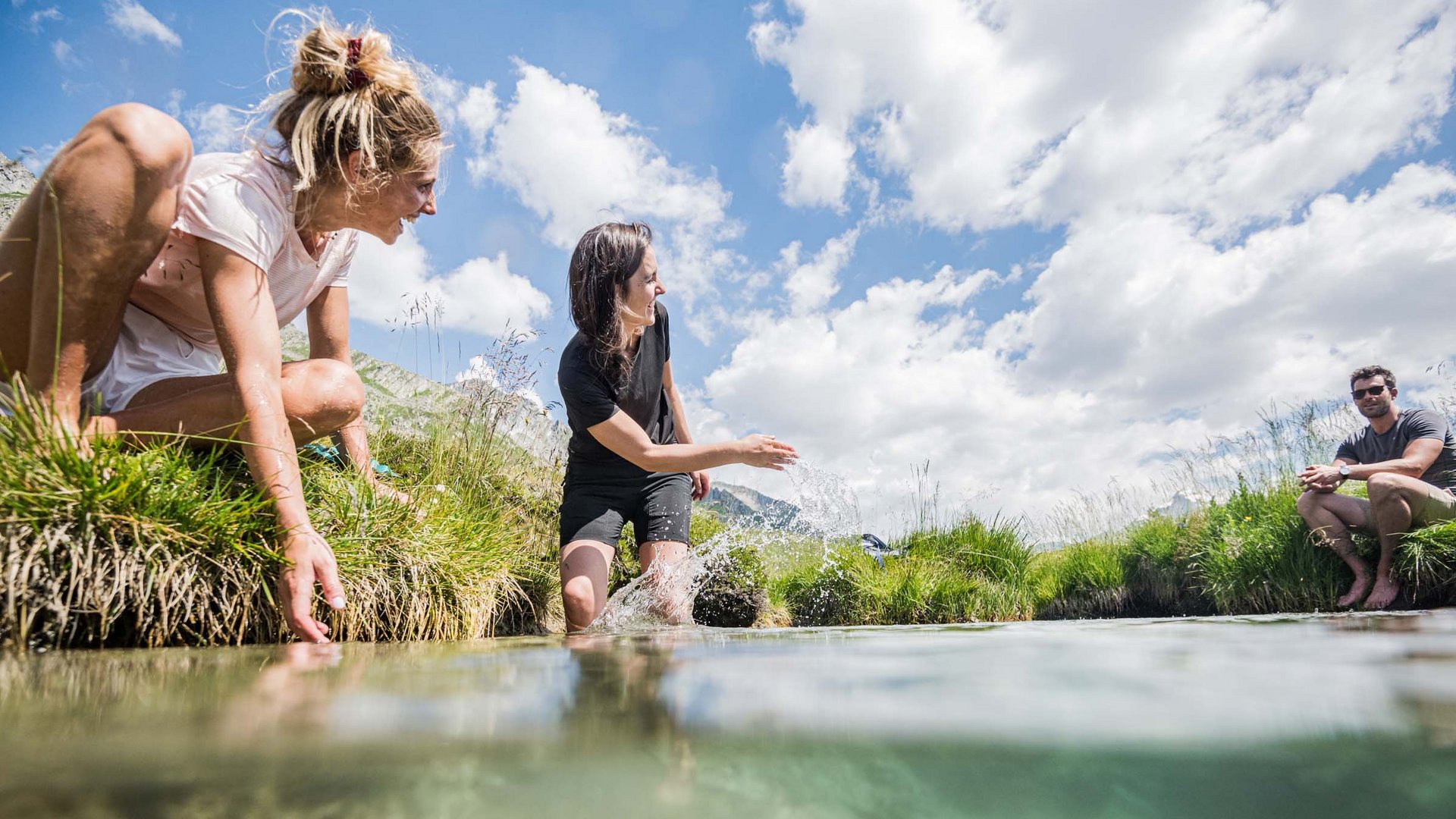 Foto: escursioni guidate in montagna durante le vacanze. Foto: escursioni guidate in montagna durante le vacanze.