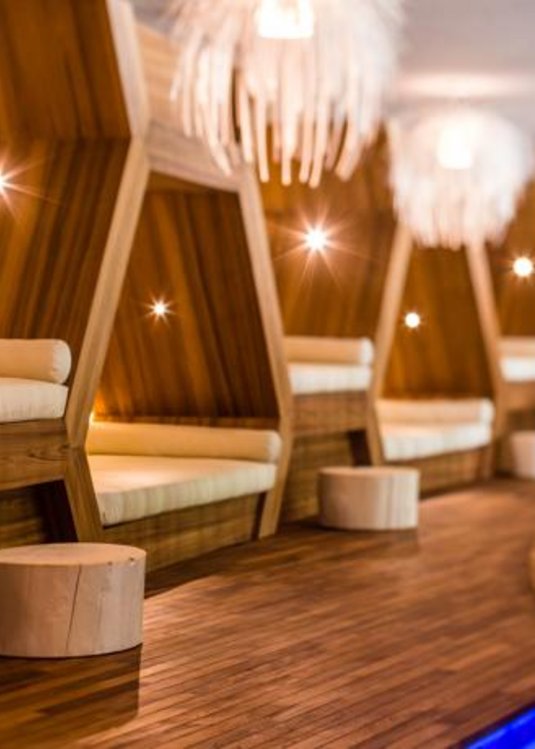 Ein Wellness-Urlaub in Südtirol – 7.700 m² Spa, 10 Saunen Ein Wellness-Urlaub in Südtirol – 7.700 m² Spa, 10 Saunen