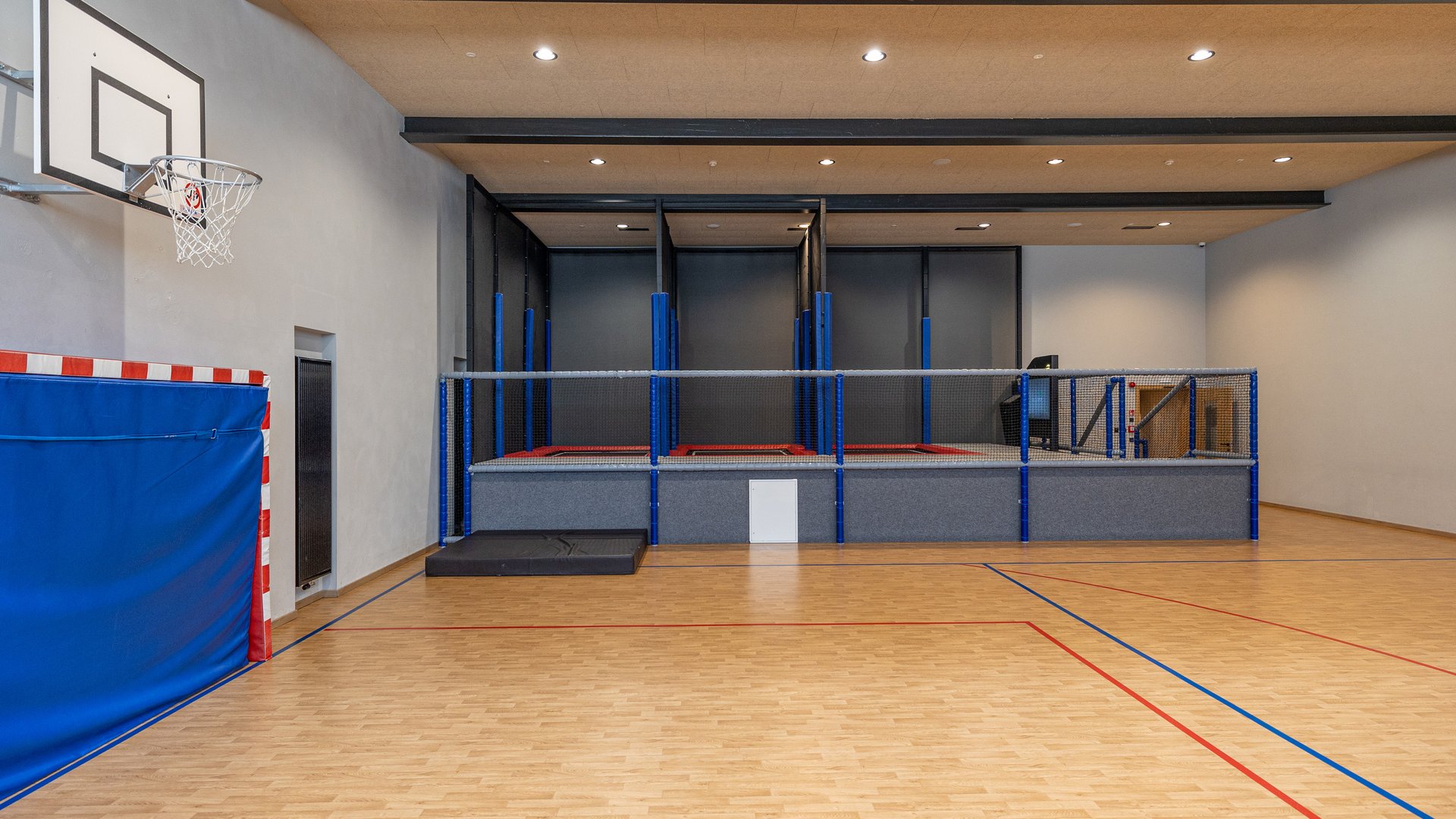 Turnhalle für Fitness und Kinderspaß Wellnesshotels - Kinderunterhaltung - KidsKlub - Turnhalle