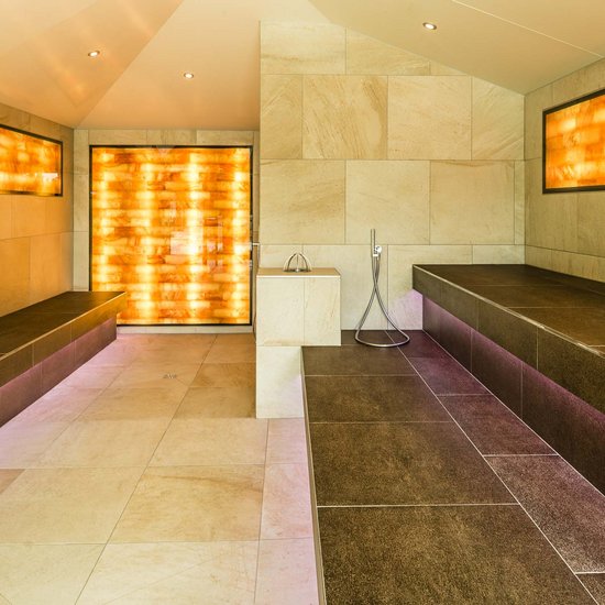 Ein Wellness-Urlaub in Südtirol – 5.000 m² Spa, 10 Saunen Ein Wellness-Urlaub in Südtirol – 5.000 m² Spa, 10 Saunen
