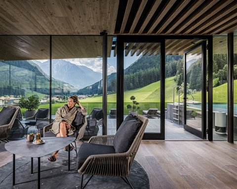 Wellnesshotels - Sky Lounge - Sky Bar - Panoramablick - Genuss Wellnesshotels - Sky Lounge - Sky Bar - Panoramablick - Genuss