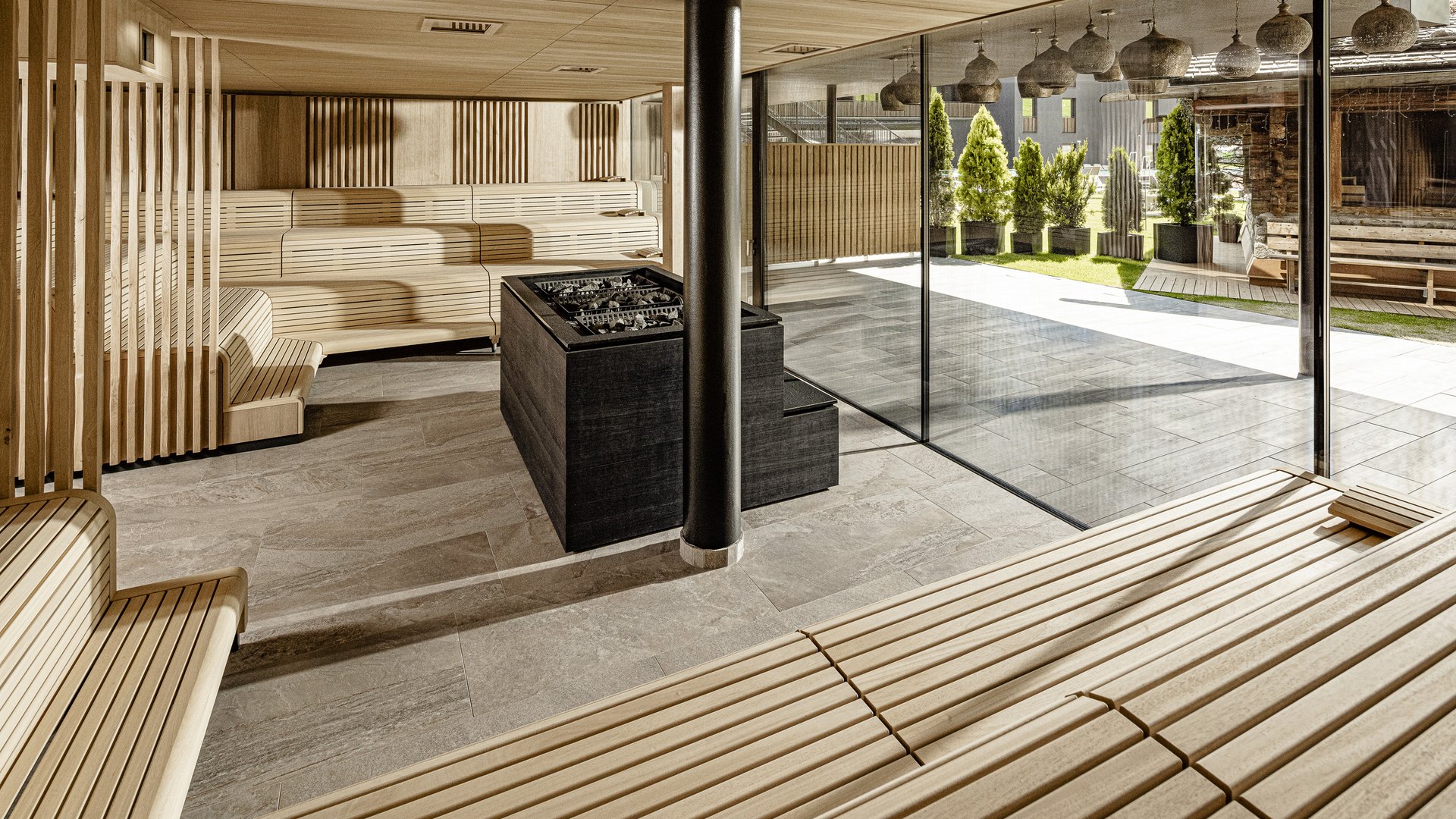 verschiedene Saunen - Entspannungsoasen Wellnesshotels - Ahrntal - Sauna - Ruheraum
