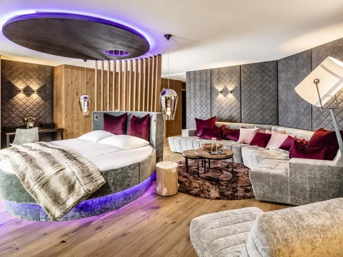 Bildergalerie | Hotel Schwarzenstein Luttach Ahrntal Südtirol Bildergalerie | Hotel Schwarzenstein Luttach Ahrntal Südtirol
