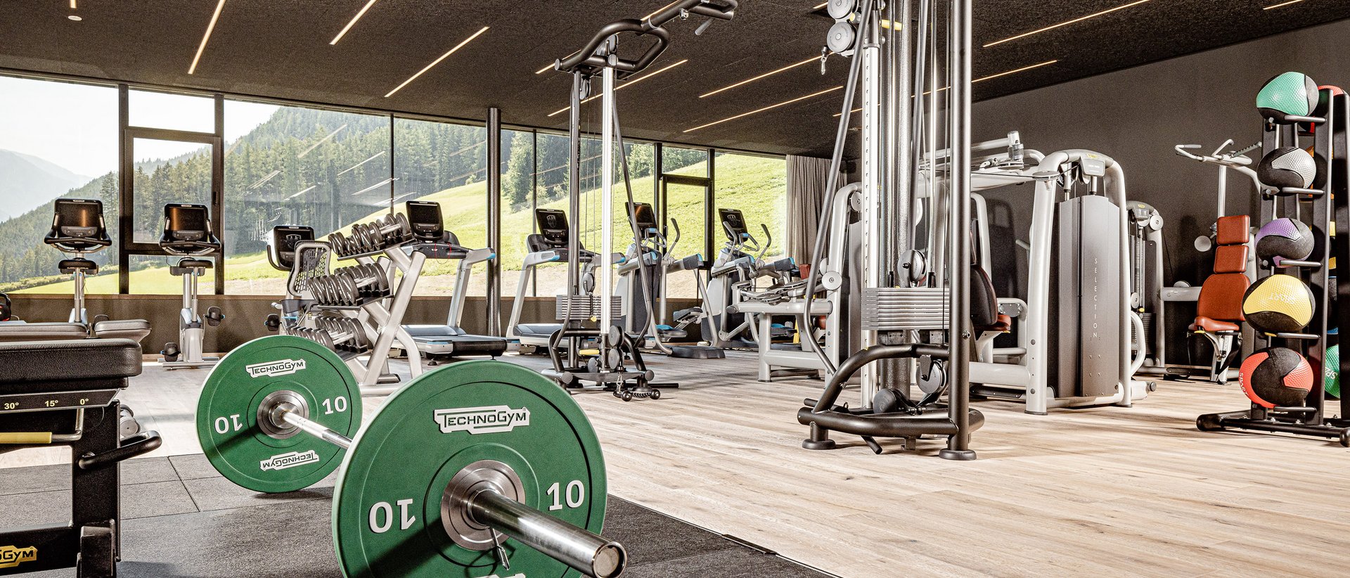 Wellness hotel - Fitness room - yoga, treadmill, stepper, spinning Wellness hotel - Fitness room - yoga, treadmill, stepper, spinning