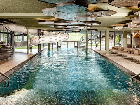 Spielspaß mit der ganzen Familie Spiel & Spass im Family Pool - Kinderbecken - Urlaub