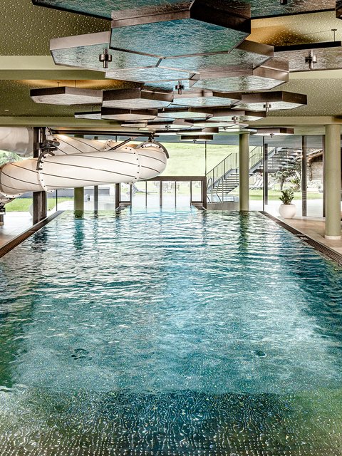 Spielspaß mit der ganzen Familie Spiel & Spass im Family Pool - Kinderbecken - Urlaub