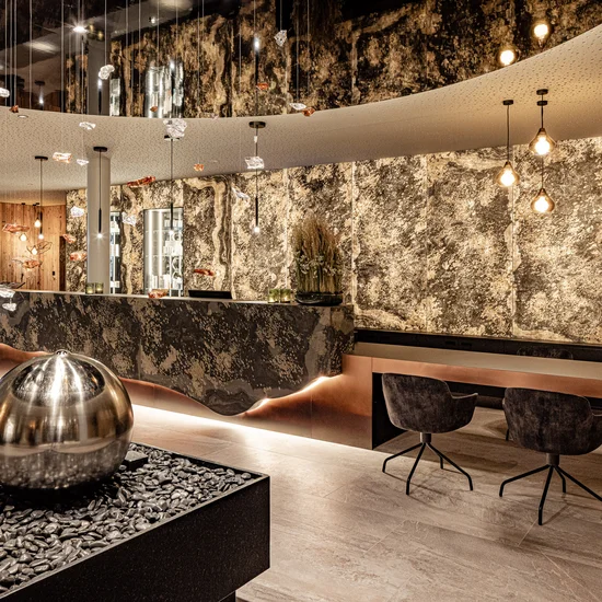 Premium Spa South Tyrol | 7,700 m² Sky Spa & Infinity Pool in Ahrntal Valley Premium Spa South Tyrol | 7,700 m² Sky Spa & Infinity Pool in Ahrntal Valley