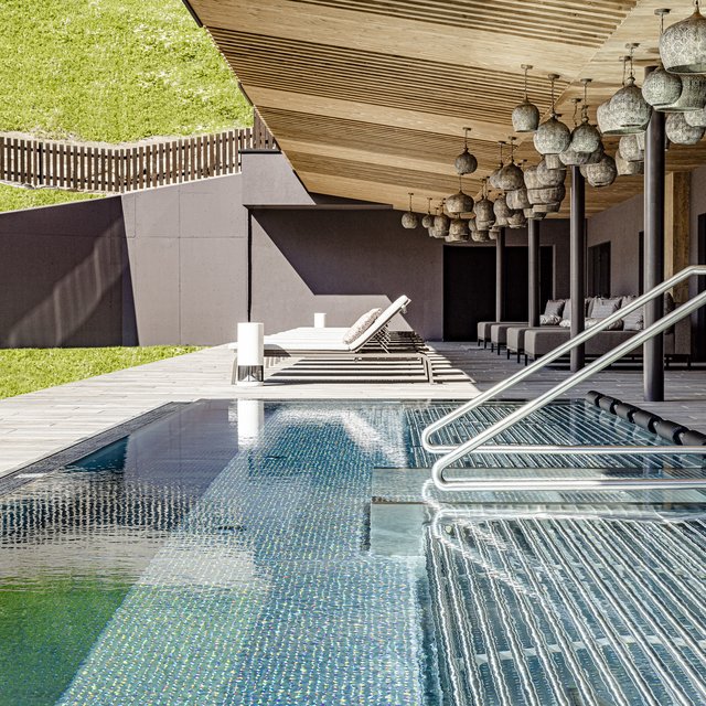 Auszeit für Körper in einem ungezwungenen Ambiente Ein Wellness-Urlaub in Südtirol – 7.700 m² Spa, 10 Saunen